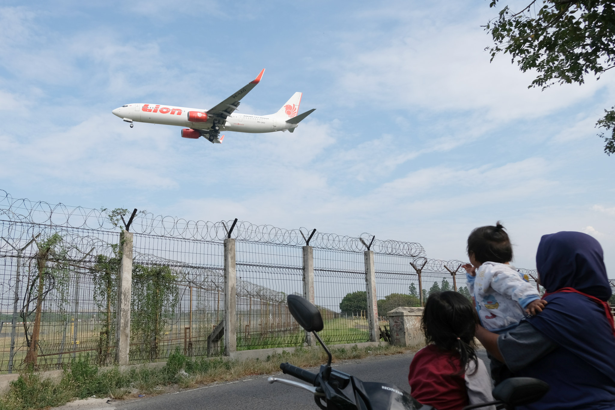 Penumpang di Bandara Soekarno Hatta Masih Sepi TrenAsia