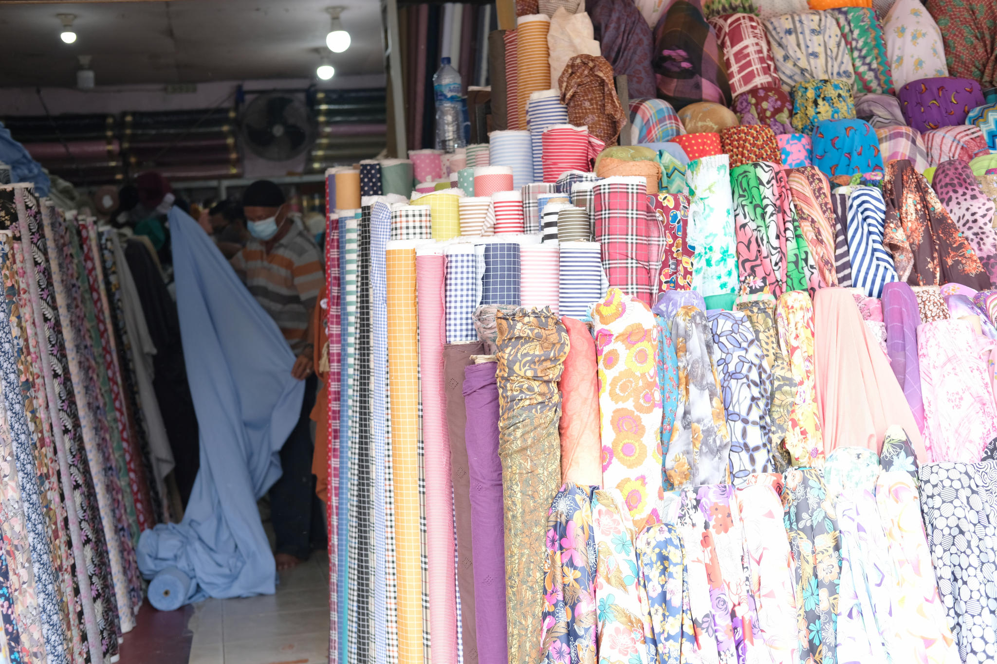 Pemerintah Lirik Produk  Tekstil  Ramah Lingkungan TrenAsia